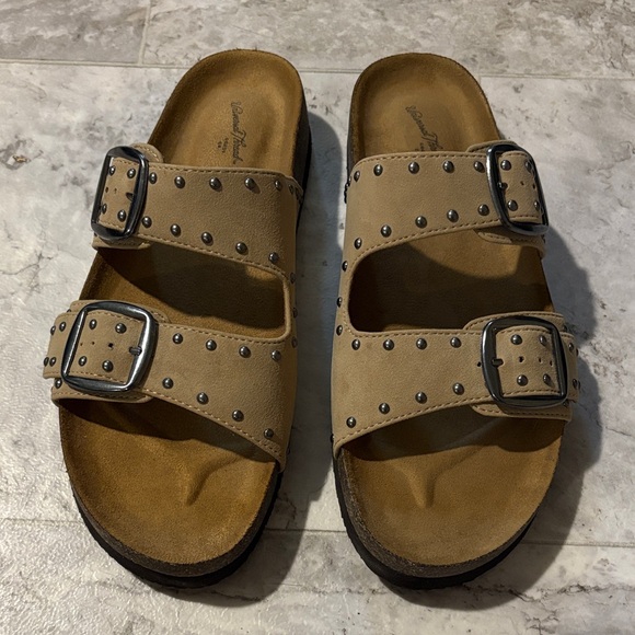 Universal Thread Sandals - Picture 1 of 5